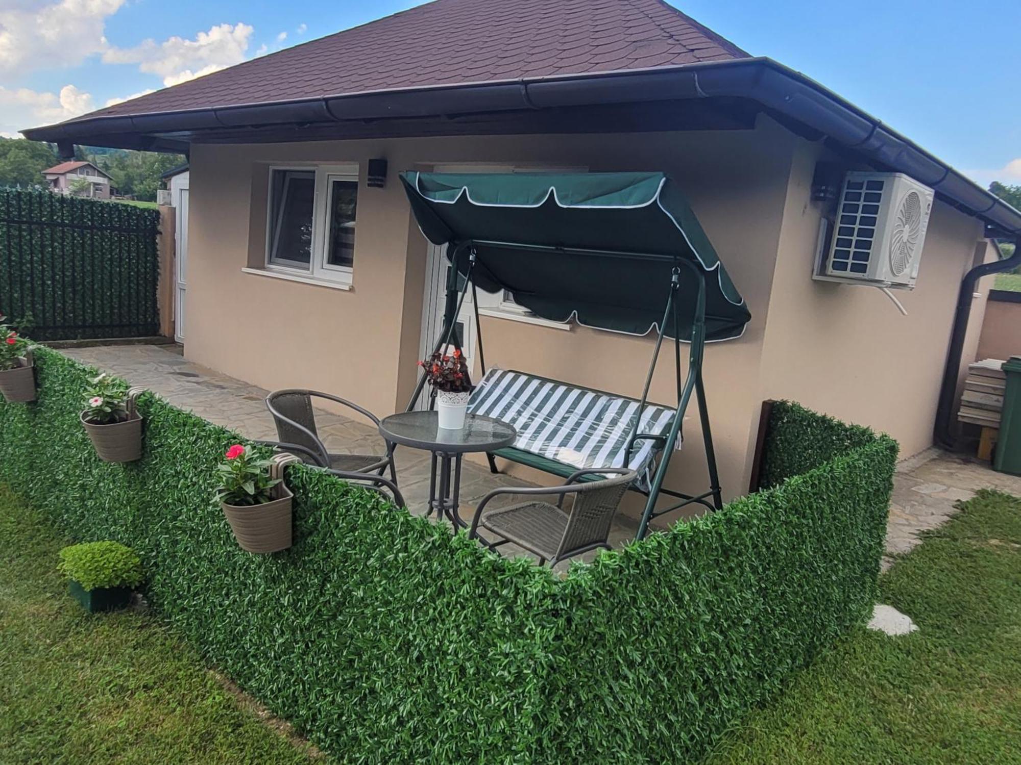 Apartmani Apolon Vrdnik Exterior foto